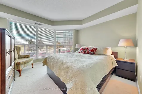 340 Watson Street W Whitby ON L1N 9G1
