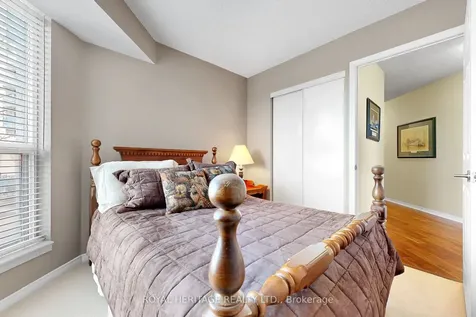 340 Watson Street W Whitby ON L1N 9G1