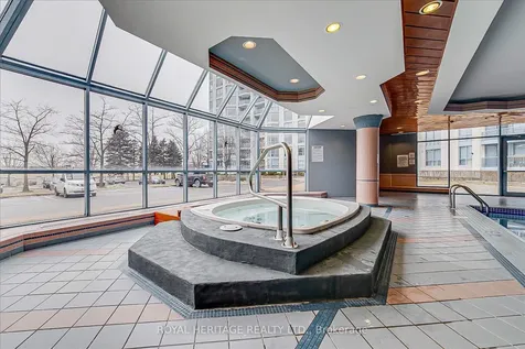 340 Watson Street W Whitby ON L1N 9G1