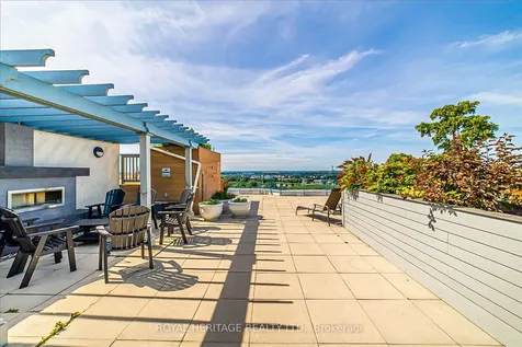 340 Watson Street W Whitby ON L1N 9G1