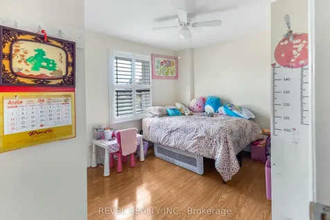 1518 Woodruff Crescent Pickering ON L1V 3S6
