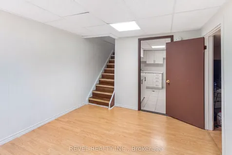 1518 Woodruff Crescent Pickering ON L1V 3S6