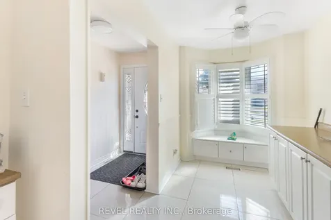 1518 Woodruff Crescent Pickering ON L1V 3S6