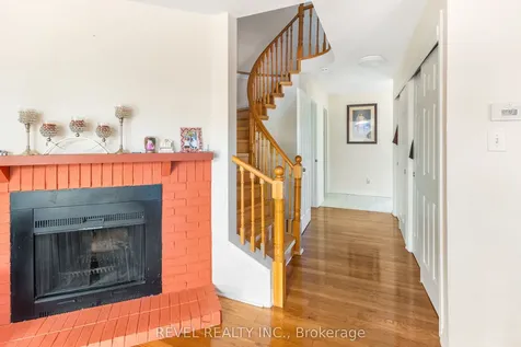 1518 Woodruff Crescent Pickering ON L1V 3S6