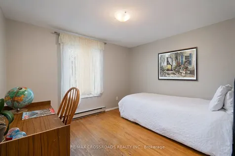 164 Glen Springs Drive Toronto ON M1W 1X8
