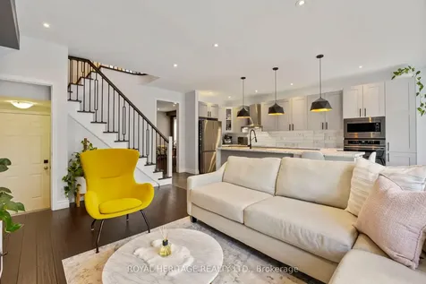 1531 Elmsley Drive Pickering ON L1X 0B5