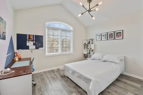 1531 Elmsley Drive Pickering ON L1X 0B5