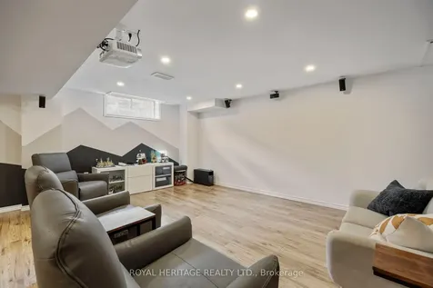 1531 Elmsley Drive Pickering ON L1X 0B5
