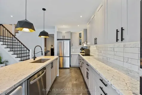 1531 Elmsley Drive Pickering ON L1X 0B5