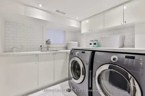 114 Ivy Avenue Toronto ON M4L 2H7
