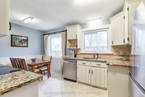 21 Regency Square Toronto ON M1E 1N4