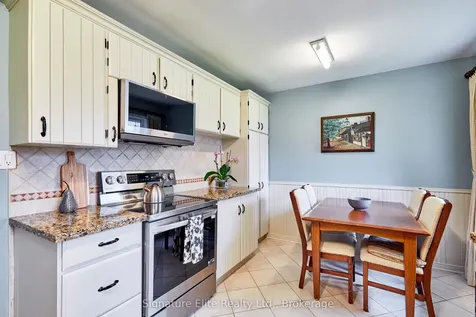 21 Regency Square Toronto ON M1E 1N4