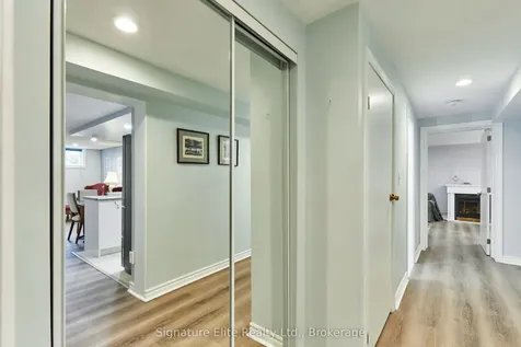 21 Regency Square Toronto ON M1E 1N4