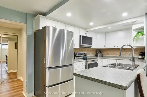 21 Regency Square Toronto ON M1E 1N4