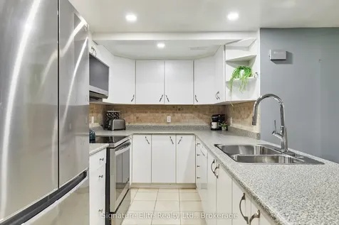 21 Regency Square Toronto ON M1E 1N4