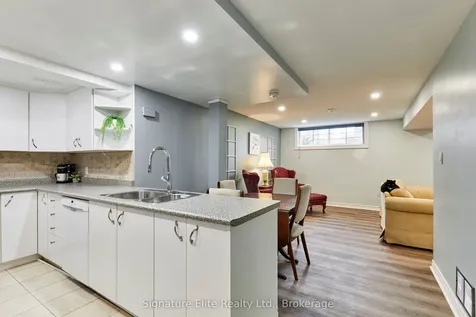 21 Regency Square Toronto ON M1E 1N4