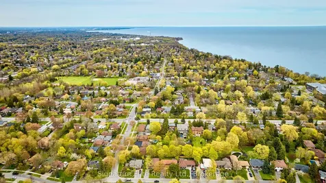 21 Regency Square Toronto ON M1E 1N4