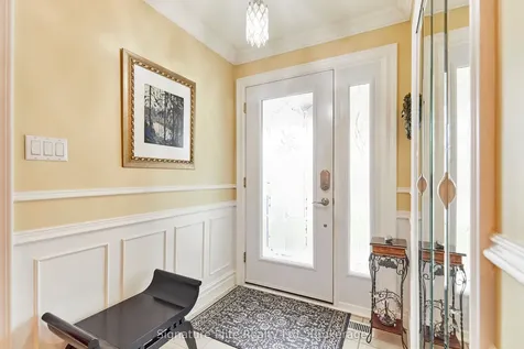 21 Regency Square Toronto ON M1E 1N4