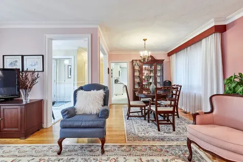 21 Regency Square Toronto ON M1E 1N4