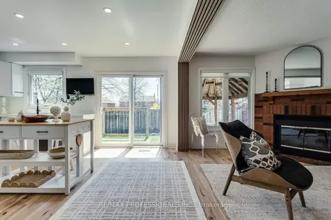 32 Heaver Drive Whitby ON L1N 8X2