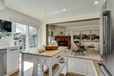 32 Heaver Drive Whitby ON L1N 8X2