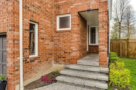 32 Heaver Drive Whitby ON L1N 8X2