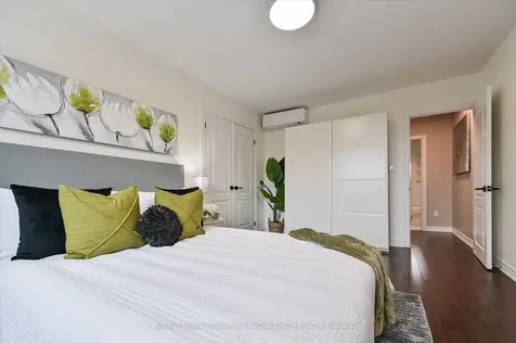 2 Newman Avenue Toronto ON M4C 5A4