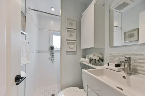 2 Newman Avenue Toronto ON M4C 5A4