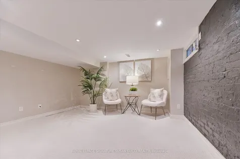 2 Newman Avenue Toronto ON M4C 5A4