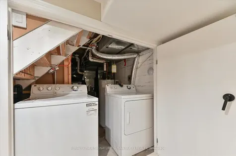 2 Newman Avenue Toronto ON M4C 5A4