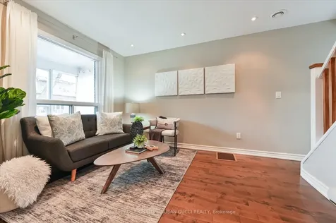 2 Newman Avenue Toronto ON M4C 5A4