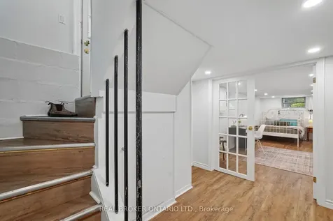 14 Plains Road Toronto ON M4J 2R1