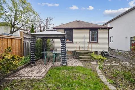 14 Plains Road Toronto ON M4J 2R1