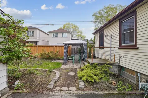 14 Plains Road Toronto ON M4J 2R1