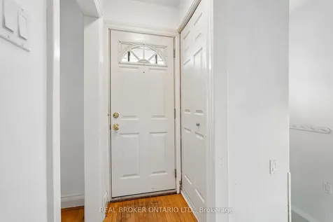14 Plains Road Toronto ON M4J 2R1