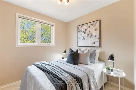 26 Harland Crescent Ajax ON L1S 1J9