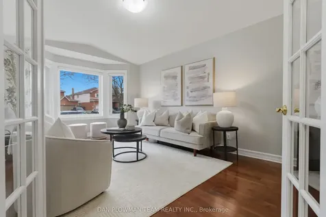 122 Robert Adams Drive Clarington ON L1E 2C4