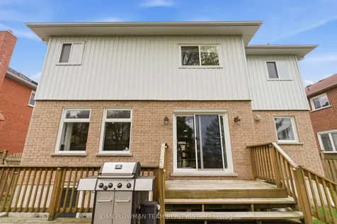 122 Robert Adams Drive Clarington ON L1E 2C4