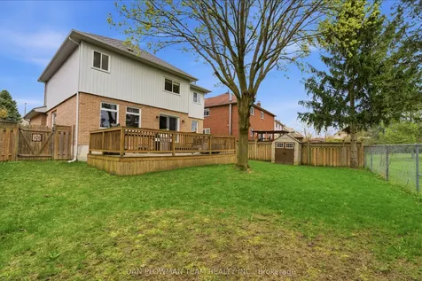 122 Robert Adams Drive Clarington ON L1E 2C4