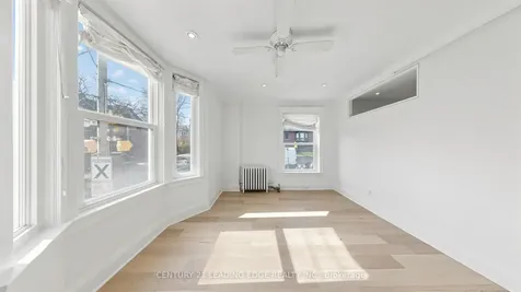 679 Woodbine Avenue Toronto ON M4E 2J3
