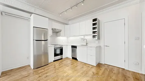 679 Woodbine Avenue Toronto ON M4E 2J3