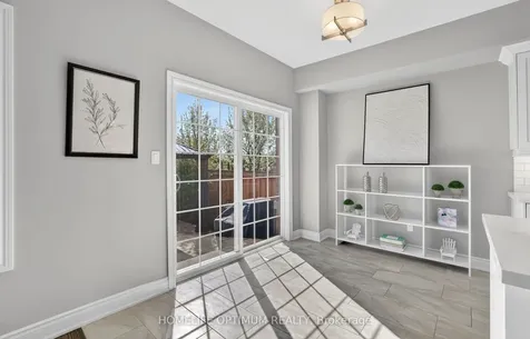 33 St Augustine Drive Whitby ON L1M 0L7