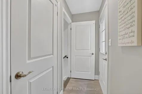 33 St Augustine Drive Whitby ON L1M 0L7
