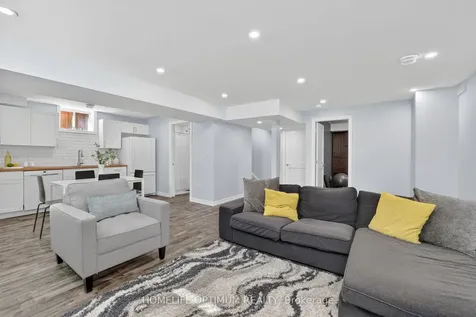 33 St Augustine Drive Whitby ON L1M 0L7