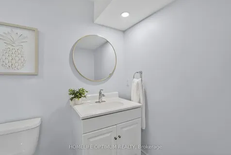 33 St Augustine Drive Whitby ON L1M 0L7