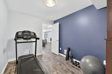 33 St Augustine Drive Whitby ON L1M 0L7