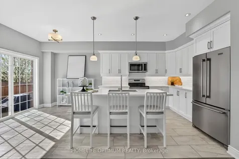 33 St Augustine Drive Whitby ON L1M 0L7