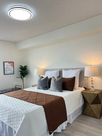 2330 Bridletowne Circle Toronto ON M1W 3P6
