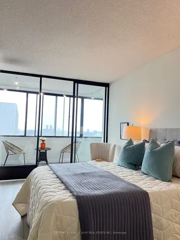 2330 Bridletowne Circle Toronto ON M1W 3P6