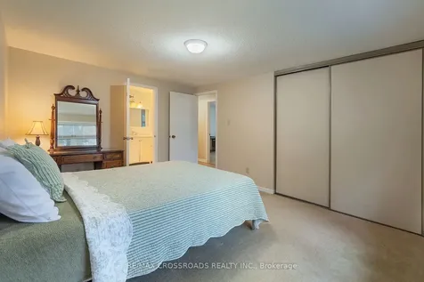 151 Goldhawk Trail Toronto ON M1V 1X1